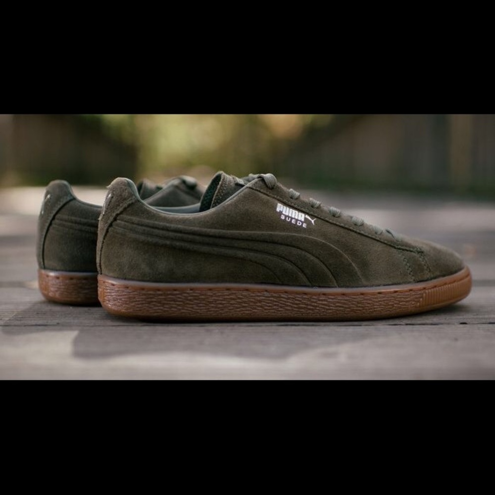 Puma Sued olive green sneakers